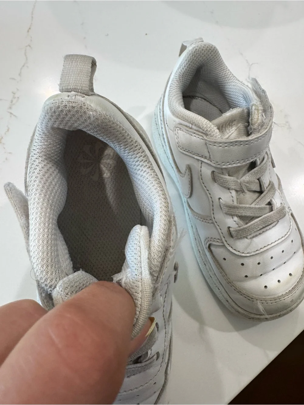 Nike Kids White Leather Sneakers with Hook-and-Loop Strap